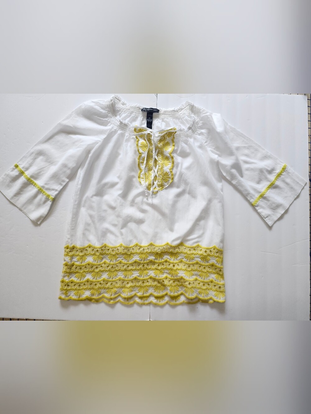 INC International Concepts White Yellow Lace Embroidered Trim Blouse S 2P NWOT
